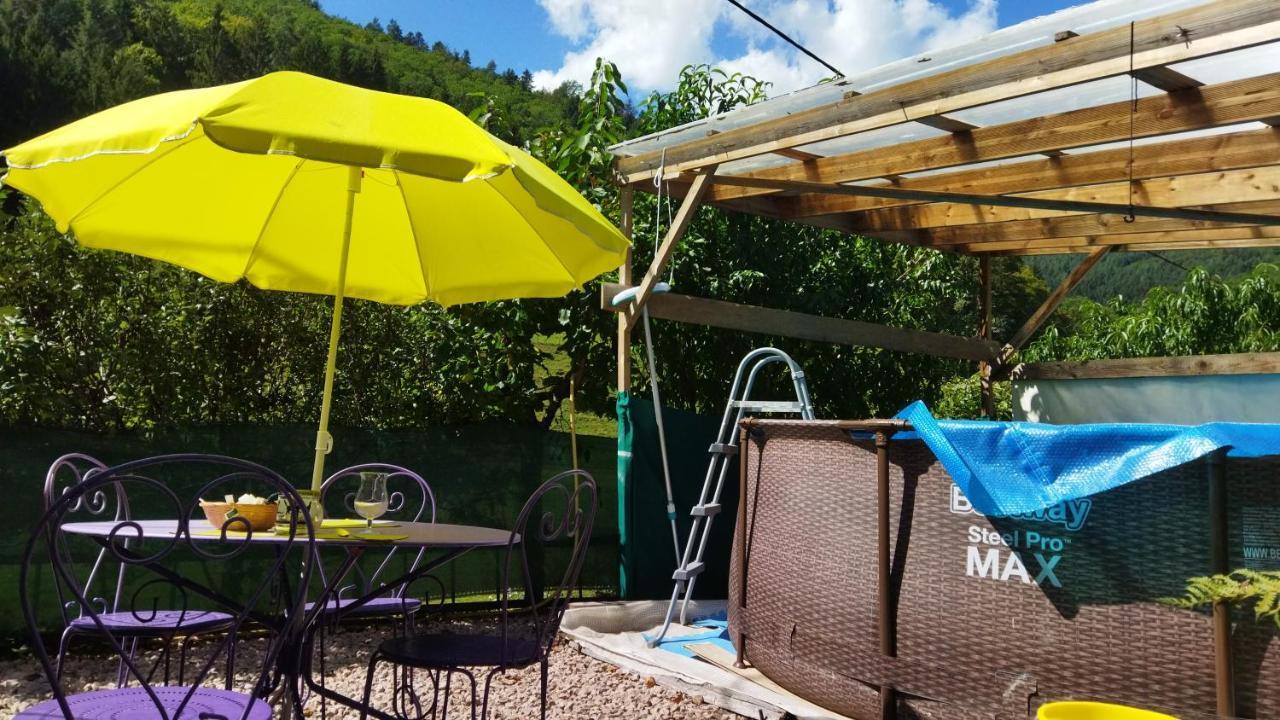 Abri De Jardin Amenage, Chambre Camping Glamour Hotell Lalaye Eksteriør bilde